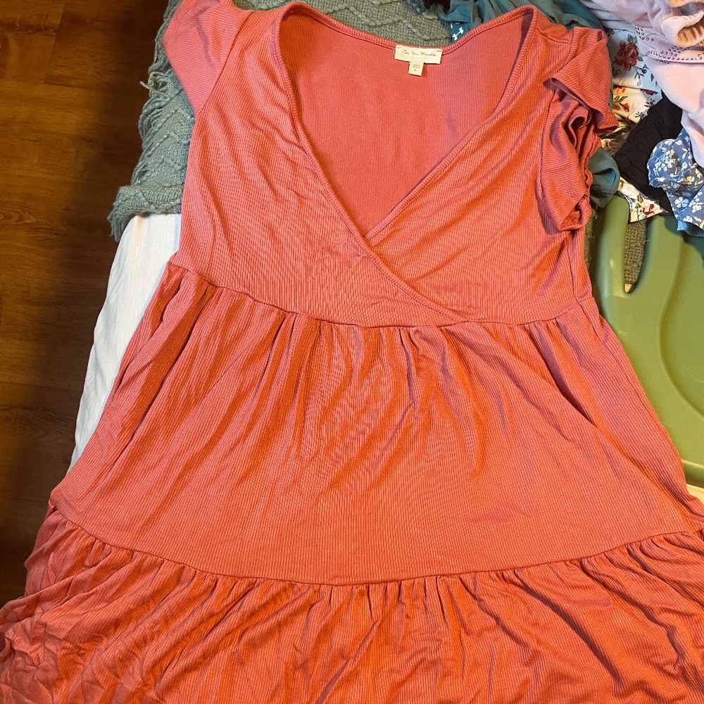 Short sleeve dress